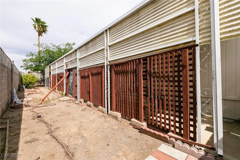 3677 Arbolado, Las Vegas, NV 89121
