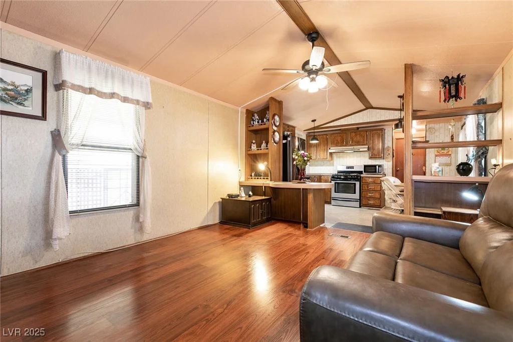 3677 Arbolado, Las Vegas, NV 89121