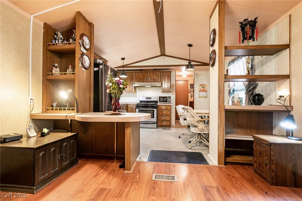 3677 Arbolado, Las Vegas, NV 89121