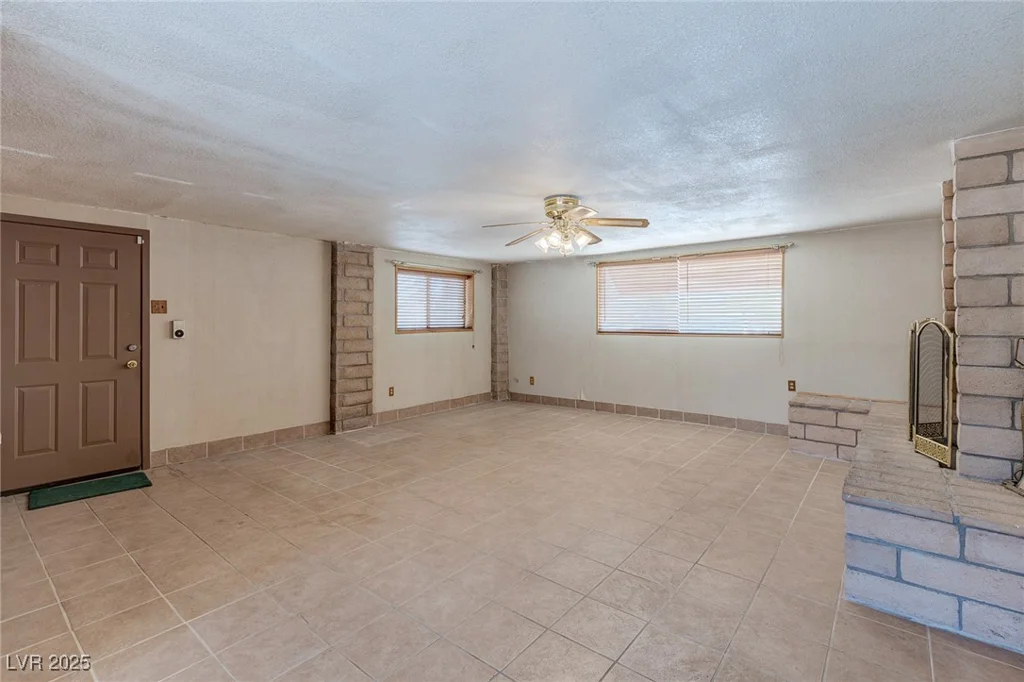 5262 Harris, Las Vegas, NV 89110