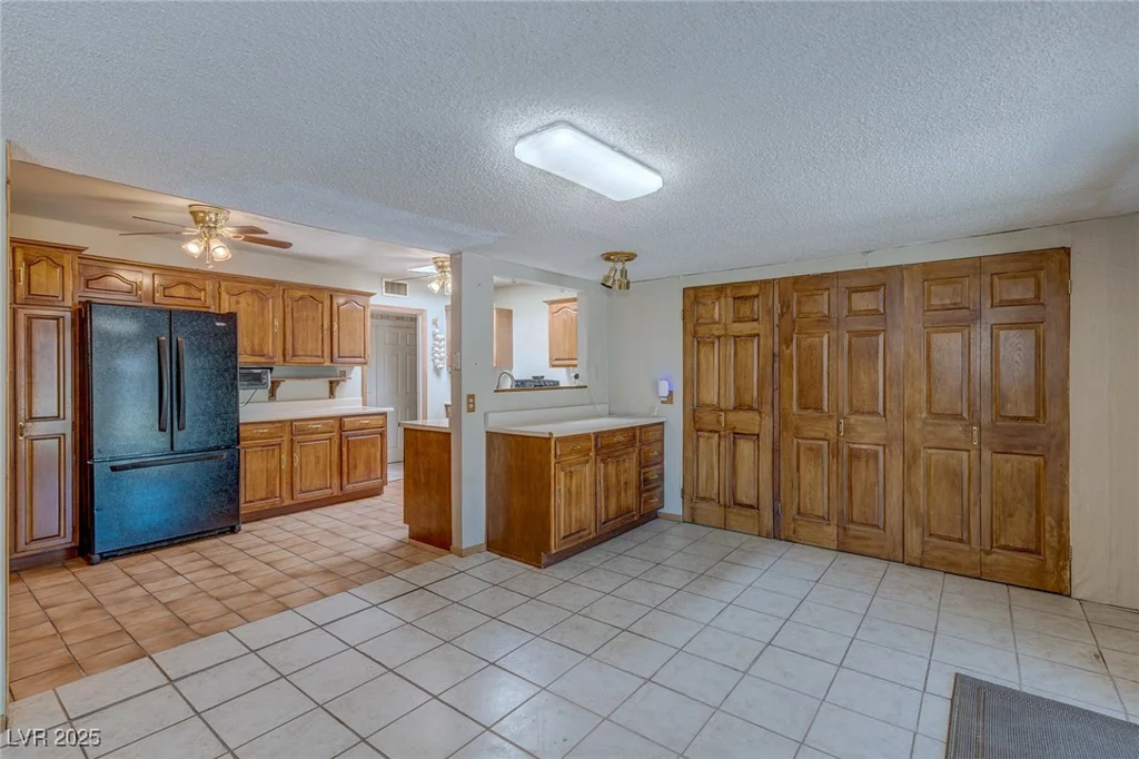 5262 Harris, Las Vegas, NV 89110