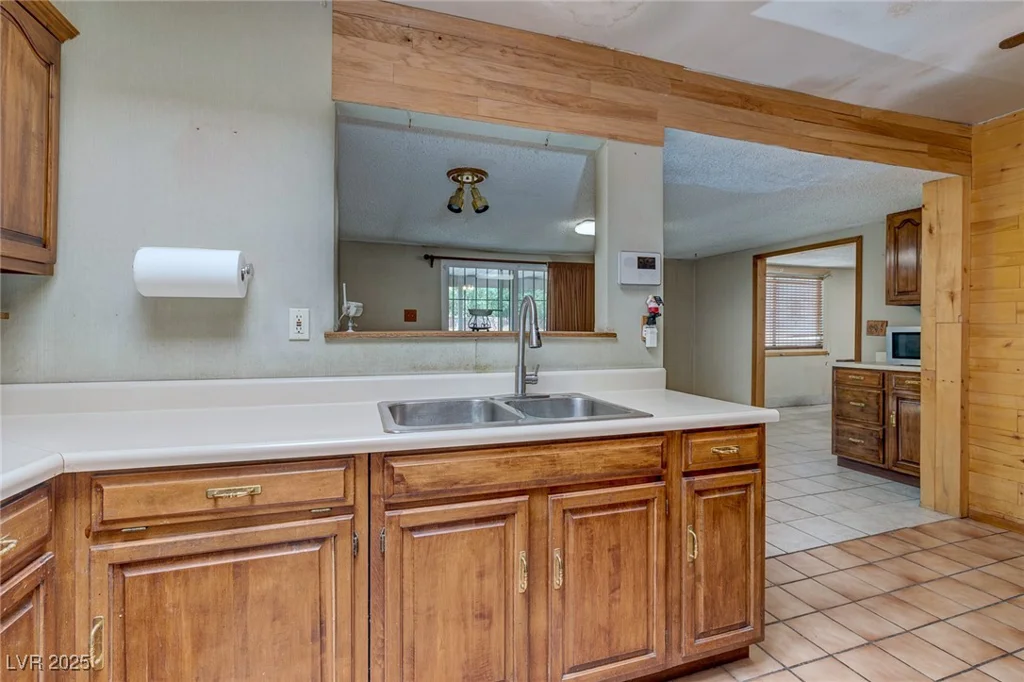 5262 Harris, Las Vegas, NV 89110
