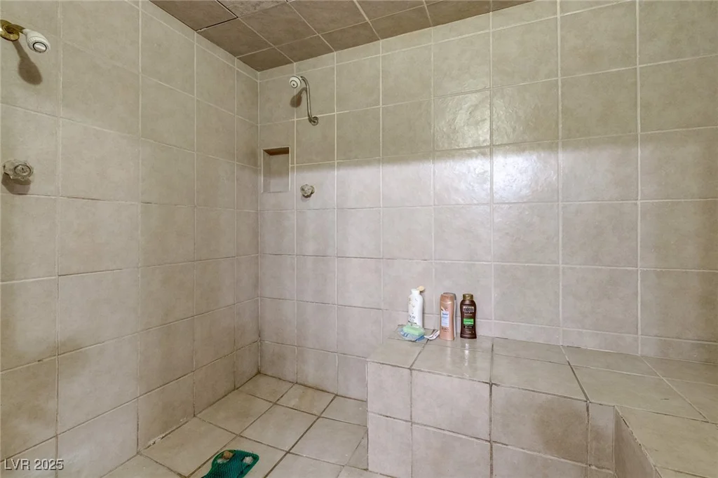 5262 Harris, Las Vegas, NV 89110