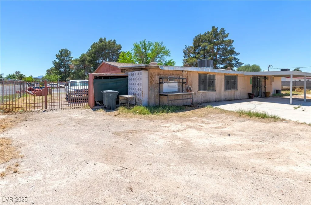 5262 Harris, Las Vegas, NV 89110