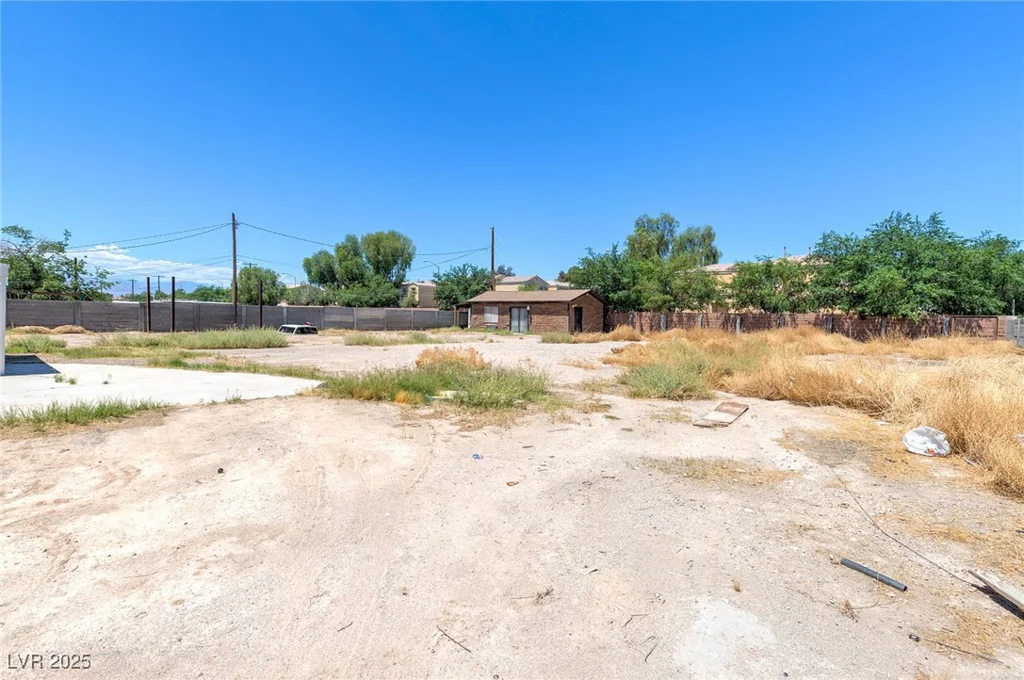 5262 Harris, Las Vegas, NV 89110