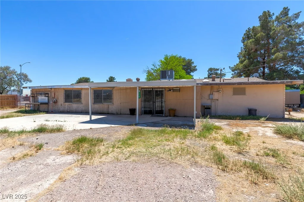 5262 Harris, Las Vegas, NV 89110