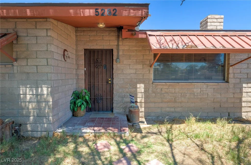 5262 Harris, Las Vegas, NV 89110