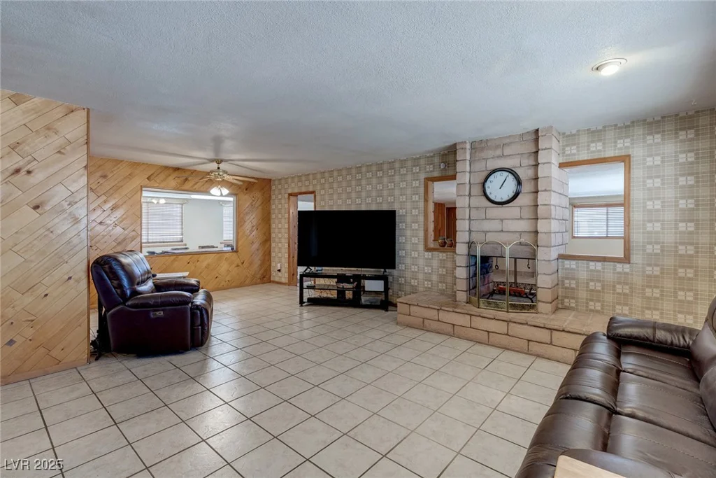 5262 Harris, Las Vegas, NV 89110