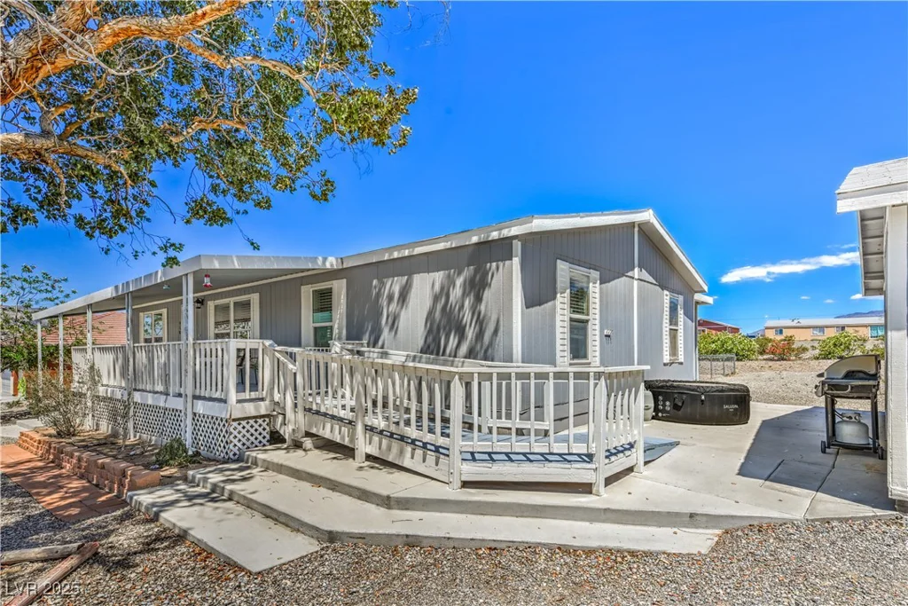 910 Fort Carson, Pahrump, NV 89060