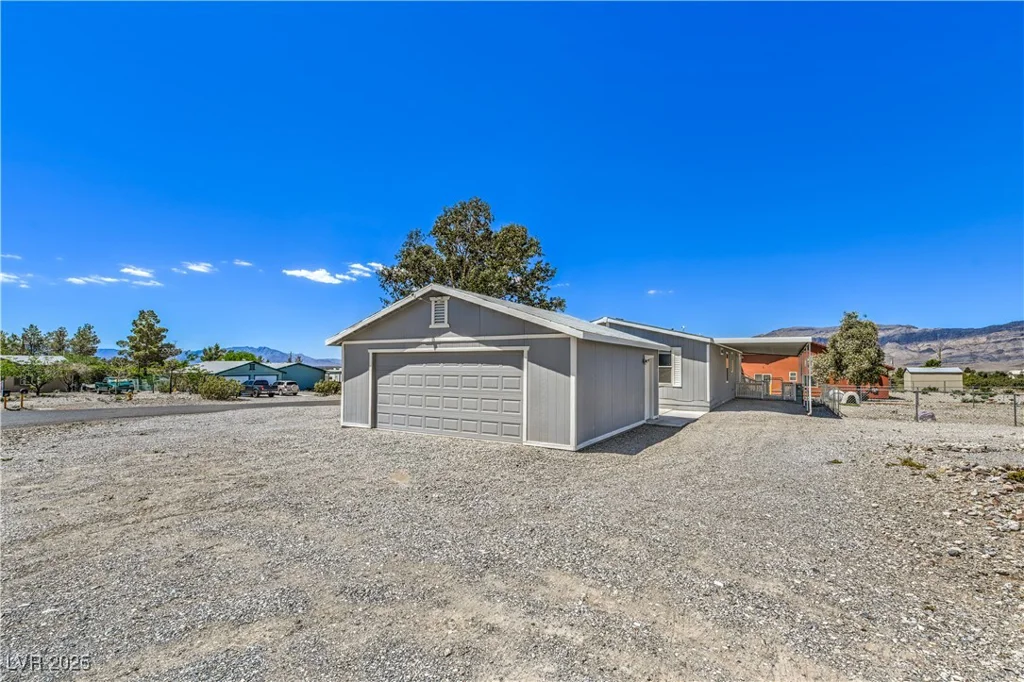 910 Fort Carson, Pahrump, NV 89060