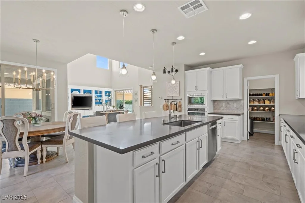9654 Ponderosa Skye, Las Vegas, NV 89166