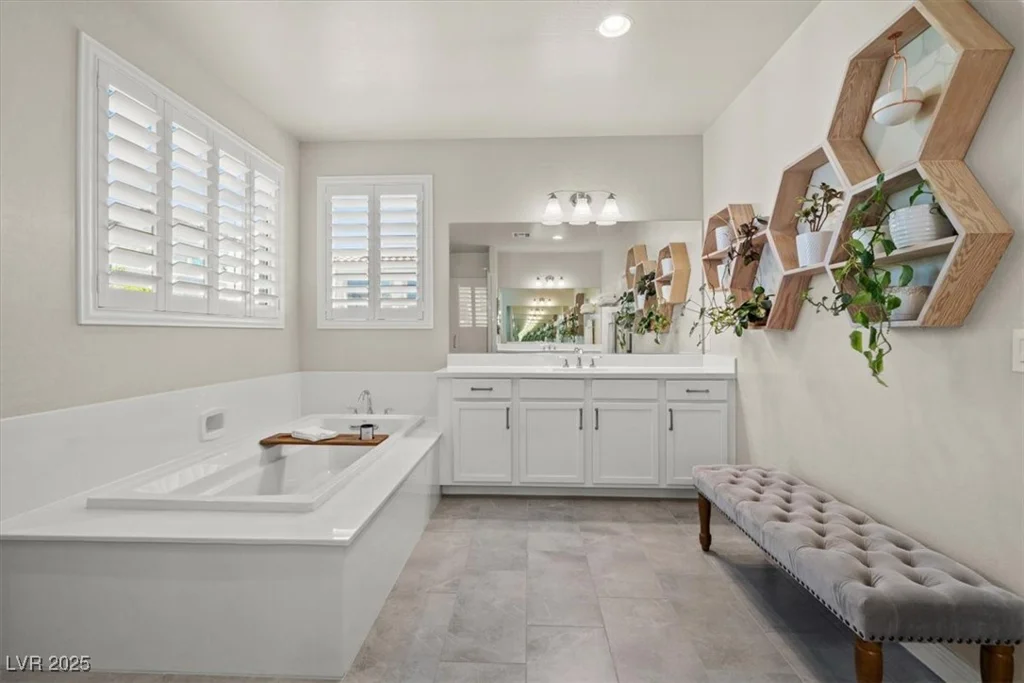 9654 Ponderosa Skye, Las Vegas, NV 89166