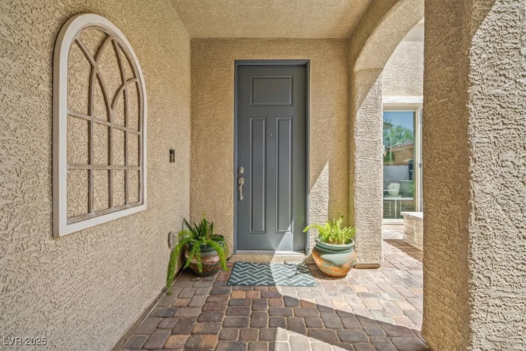 9654 Ponderosa Skye, Las Vegas, NV 89166