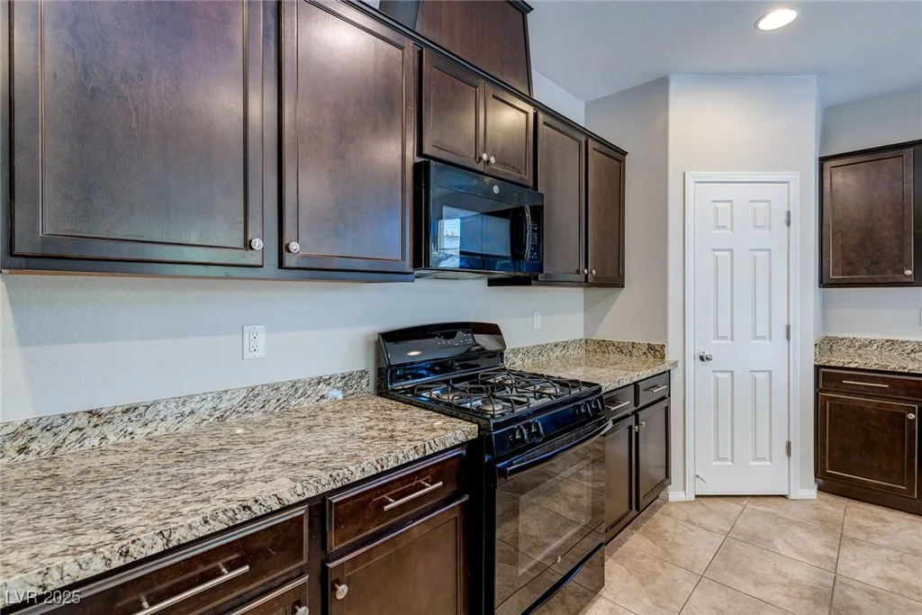 5412 Dalle Valley, North Las Vegas, NV 89031