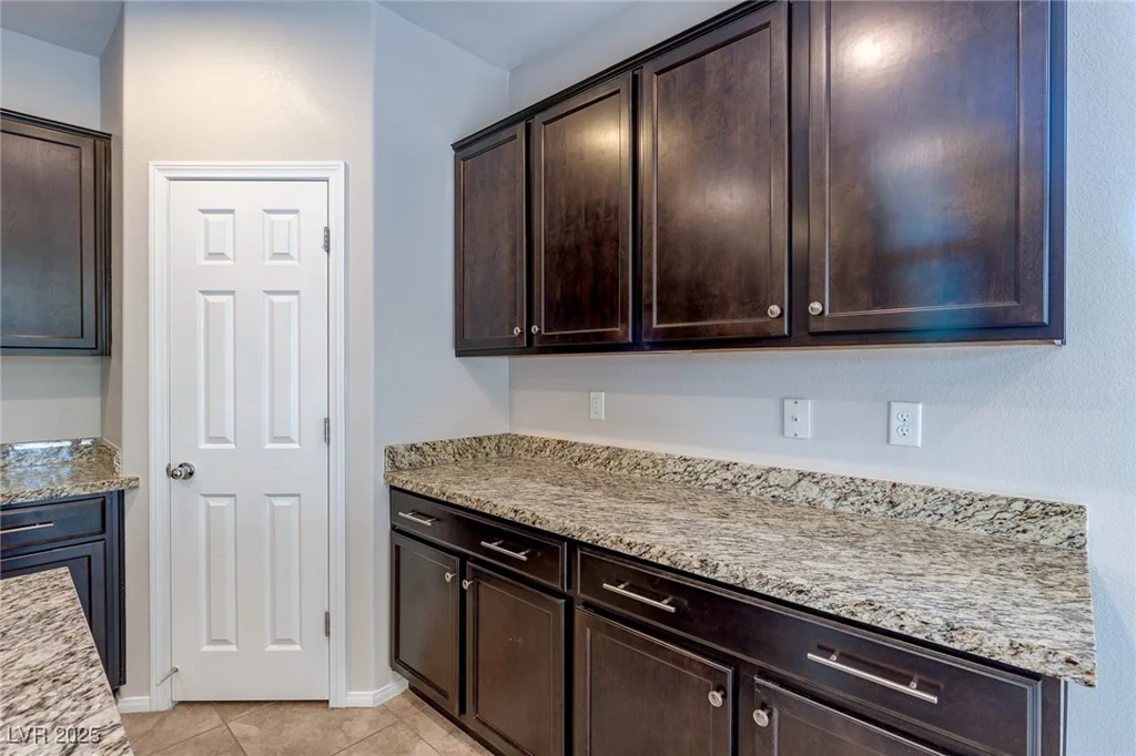 5412 Dalle Valley, North Las Vegas, NV 89031