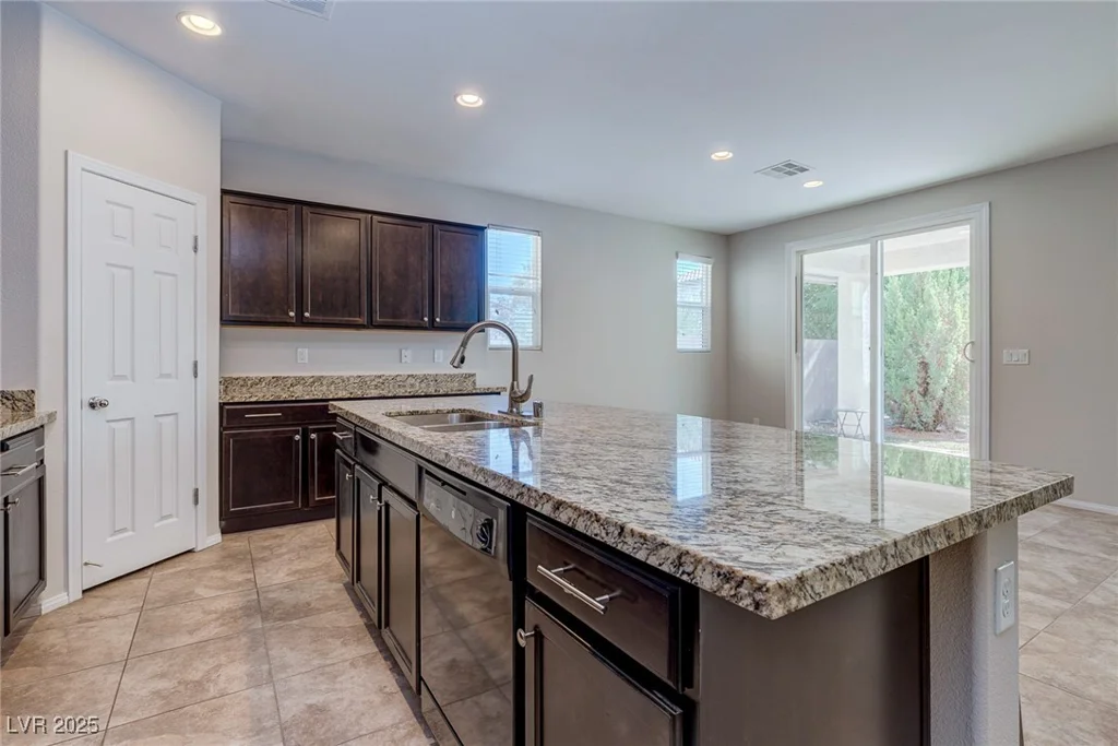 5412 Dalle Valley, North Las Vegas, NV 89031