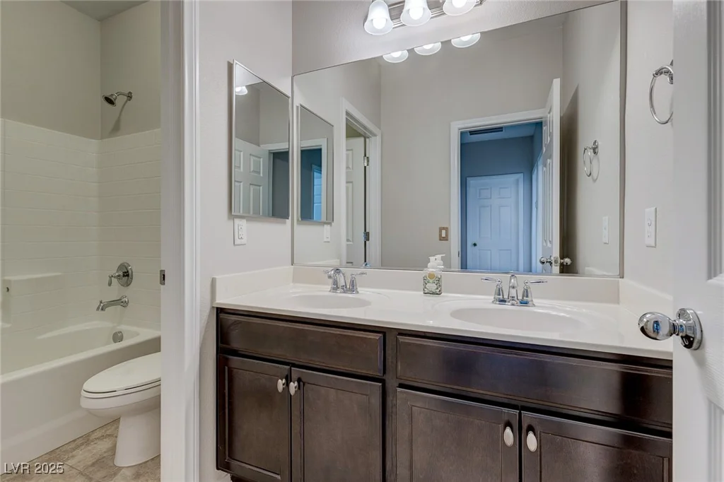 5412 Dalle Valley, North Las Vegas, NV 89031