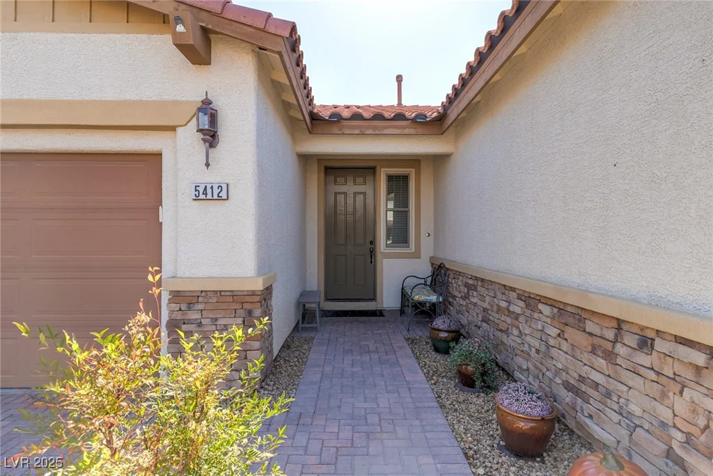 5412 Dalle Valley, North Las Vegas, NV 89031