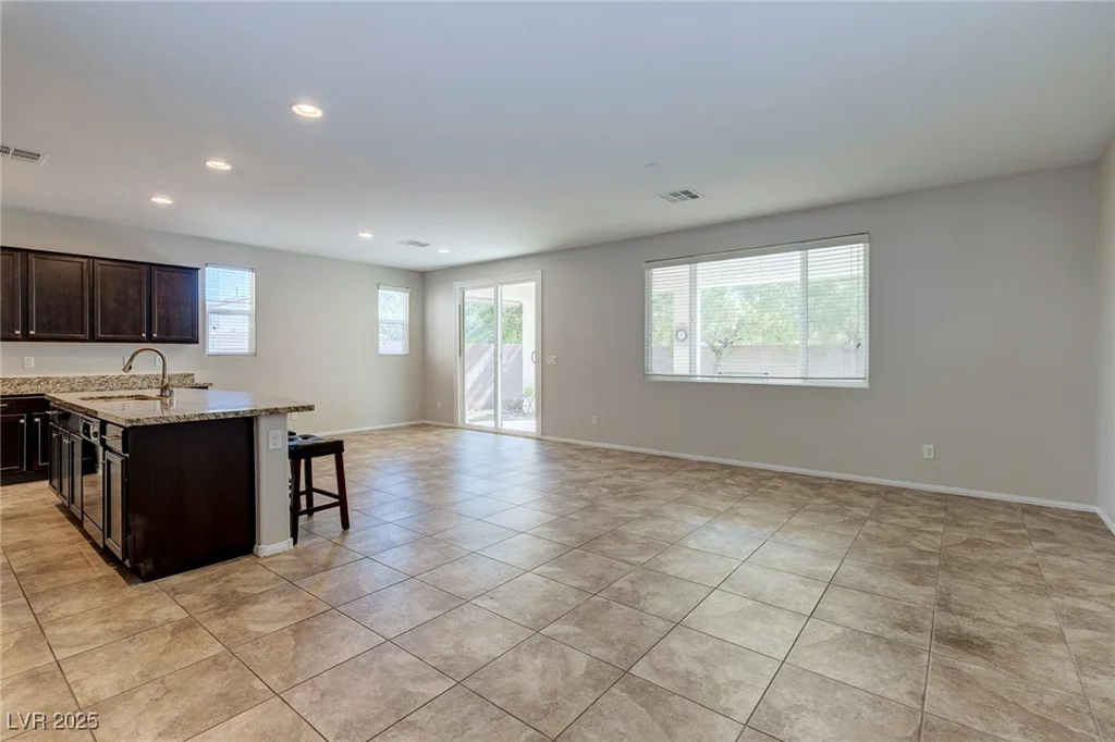 5412 Dalle Valley, North Las Vegas, NV 89031