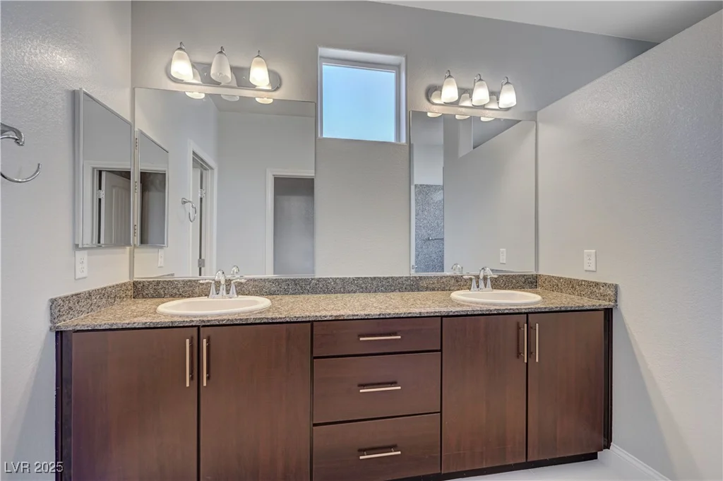 5852 Brown Tree, North Las Vegas, NV 89081