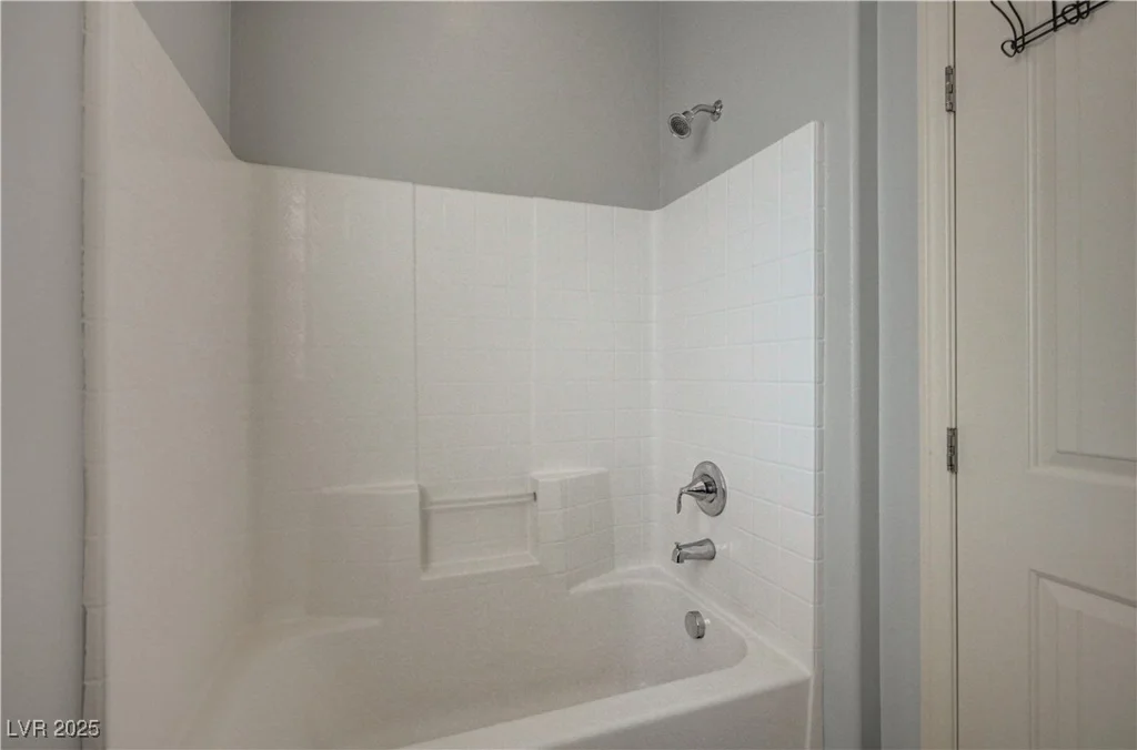 5852 Brown Tree, North Las Vegas, NV 89081