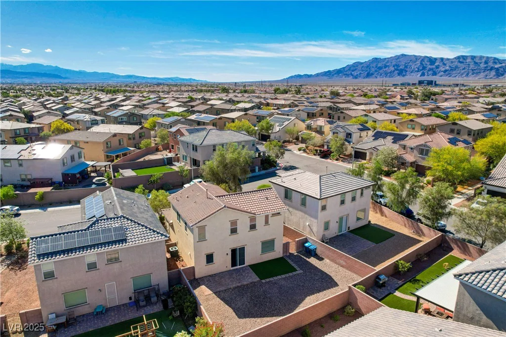 5852 Brown Tree, North Las Vegas, NV 89081
