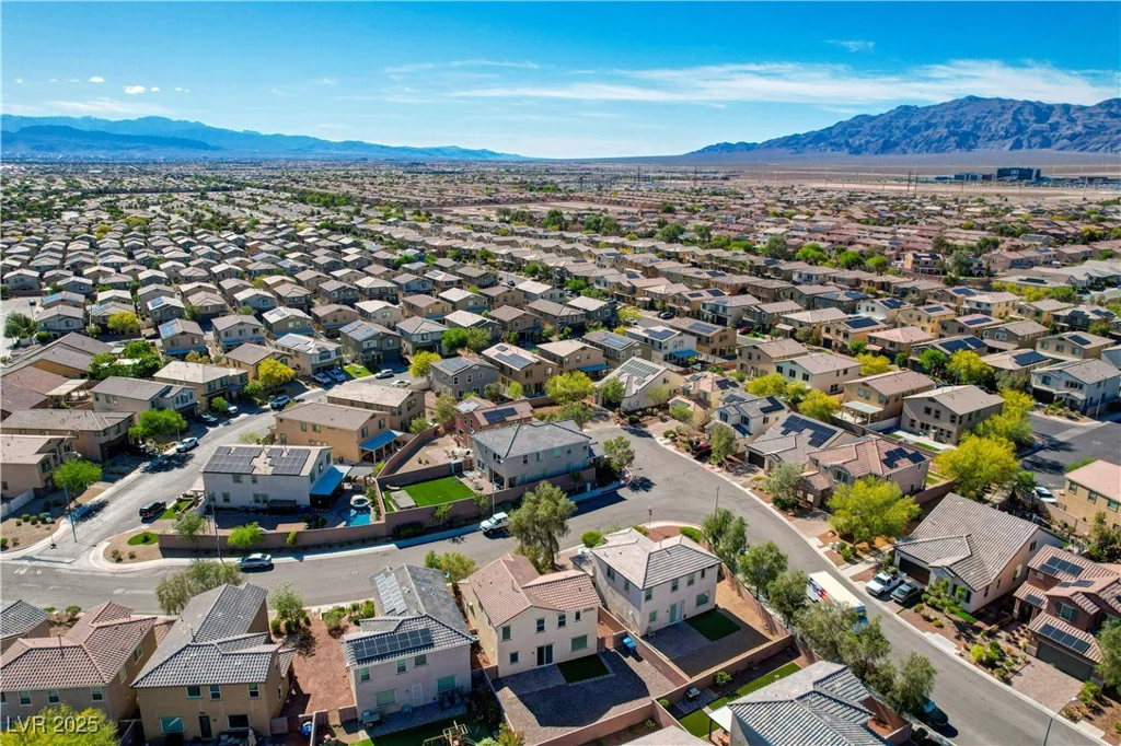 5852 Brown Tree, North Las Vegas, NV 89081