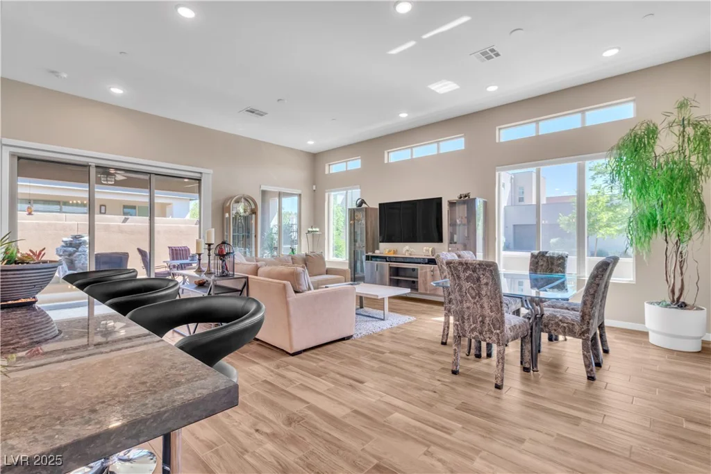 4277 Sunrise Flats, Las Vegas, NV 89135