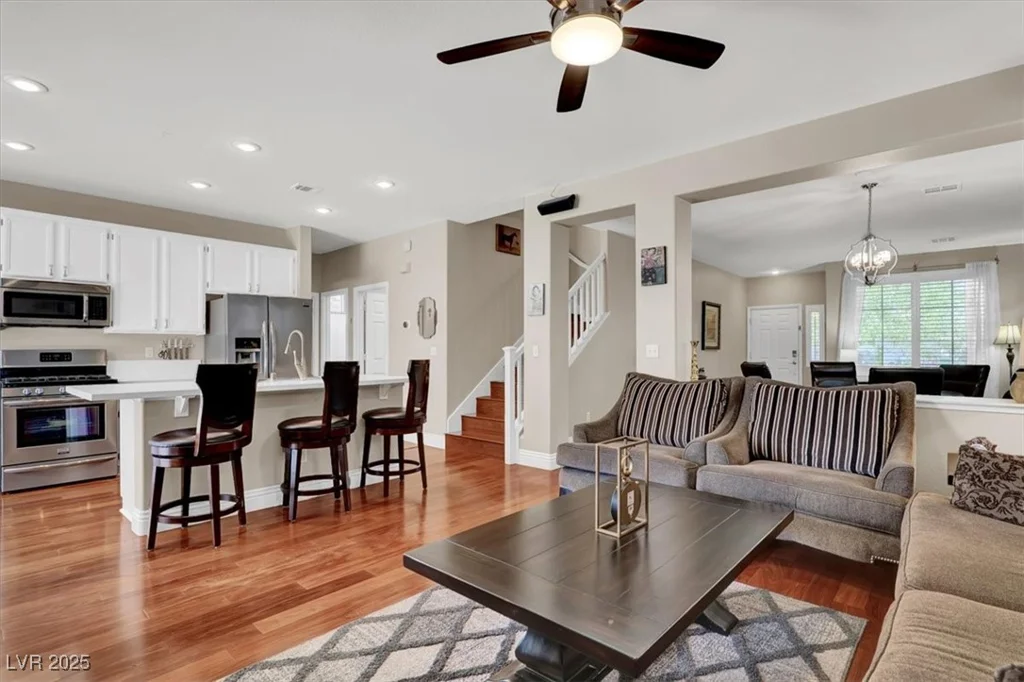 10046 Floragold, Las Vegas, NV 89147