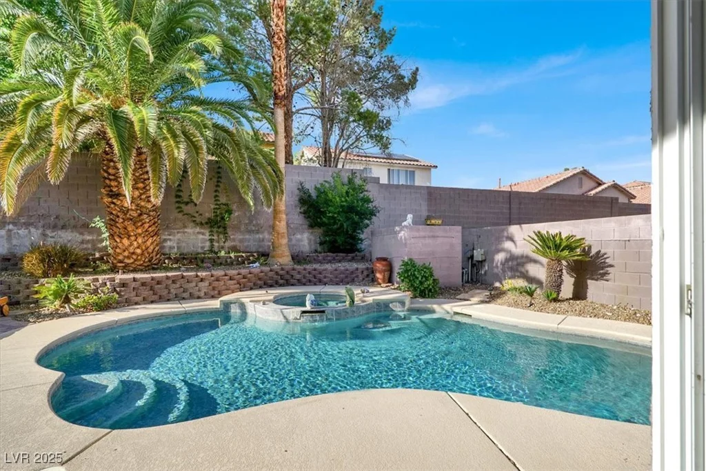 10046 Floragold, Las Vegas, NV 89147