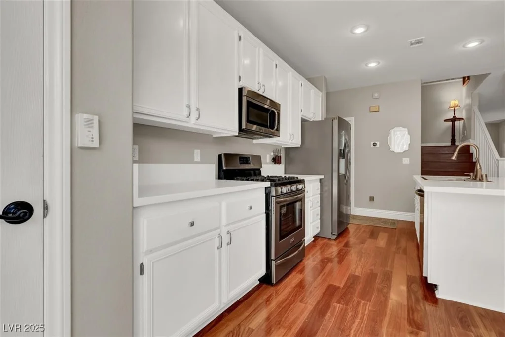10046 Floragold, Las Vegas, NV 89147