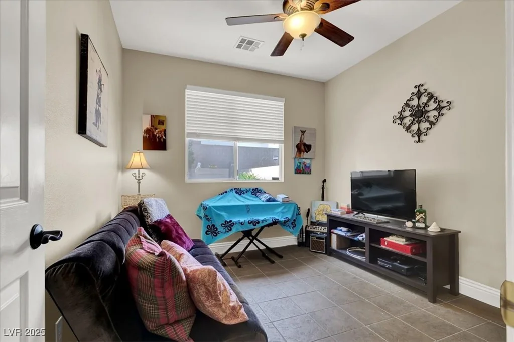 10046 Floragold, Las Vegas, NV 89147