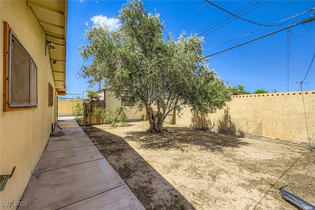 3536 Anthony, Las Vegas, NV 89121