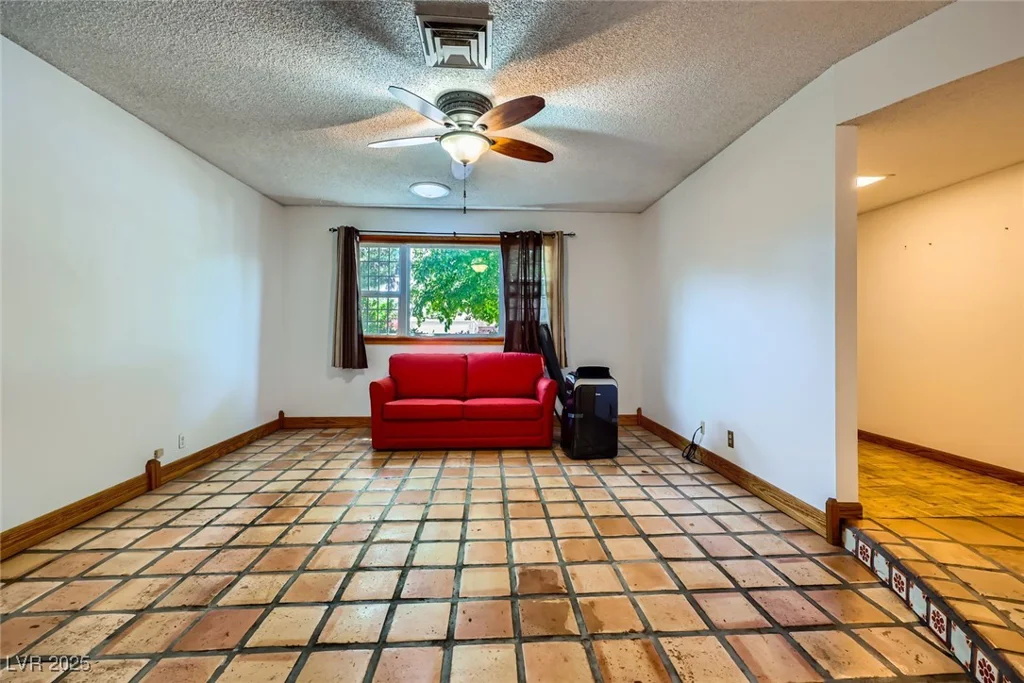 3536 Anthony, Las Vegas, NV 89121