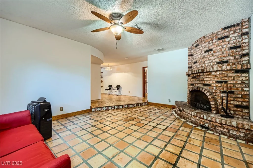 3536 Anthony, Las Vegas, NV 89121