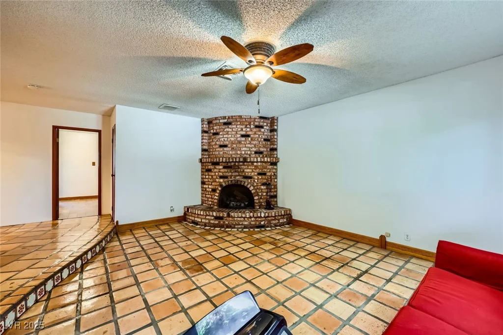 3536 Anthony, Las Vegas, NV 89121