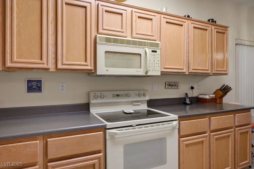 10720 Sky Meadows, Las Vegas, NV 89134