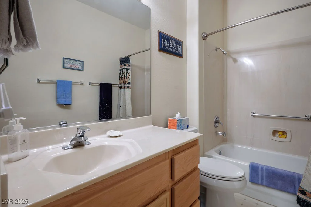 10720 Sky Meadows, Las Vegas, NV 89134