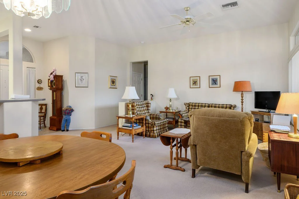 10720 Sky Meadows, Las Vegas, NV 89134