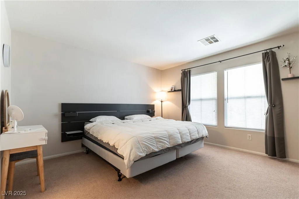 10254 Martinsburg, Las Vegas, NV 89183