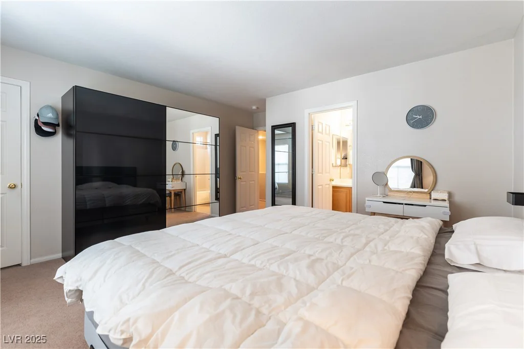 10254 Martinsburg, Las Vegas, NV 89183