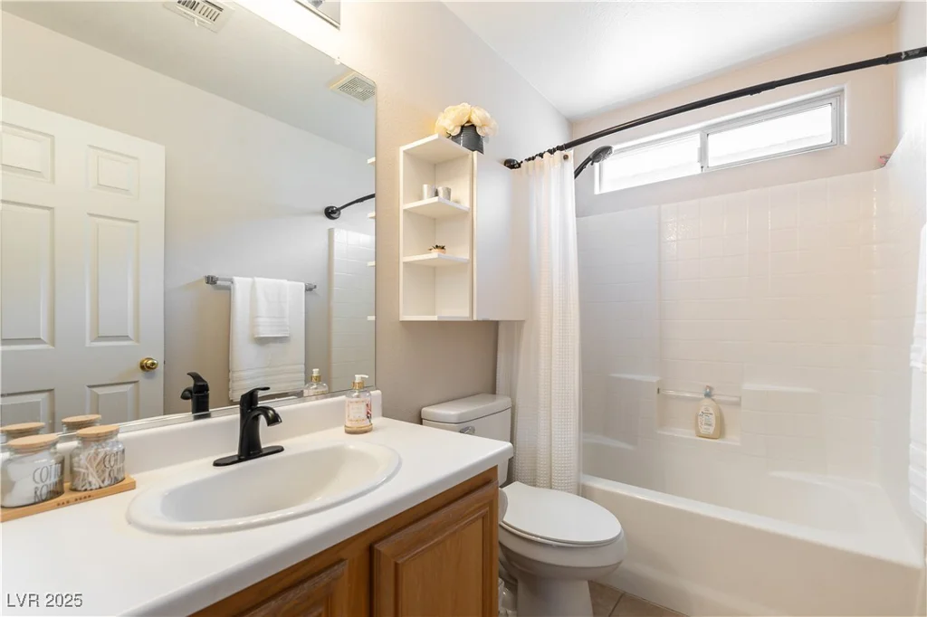 10254 Martinsburg, Las Vegas, NV 89183