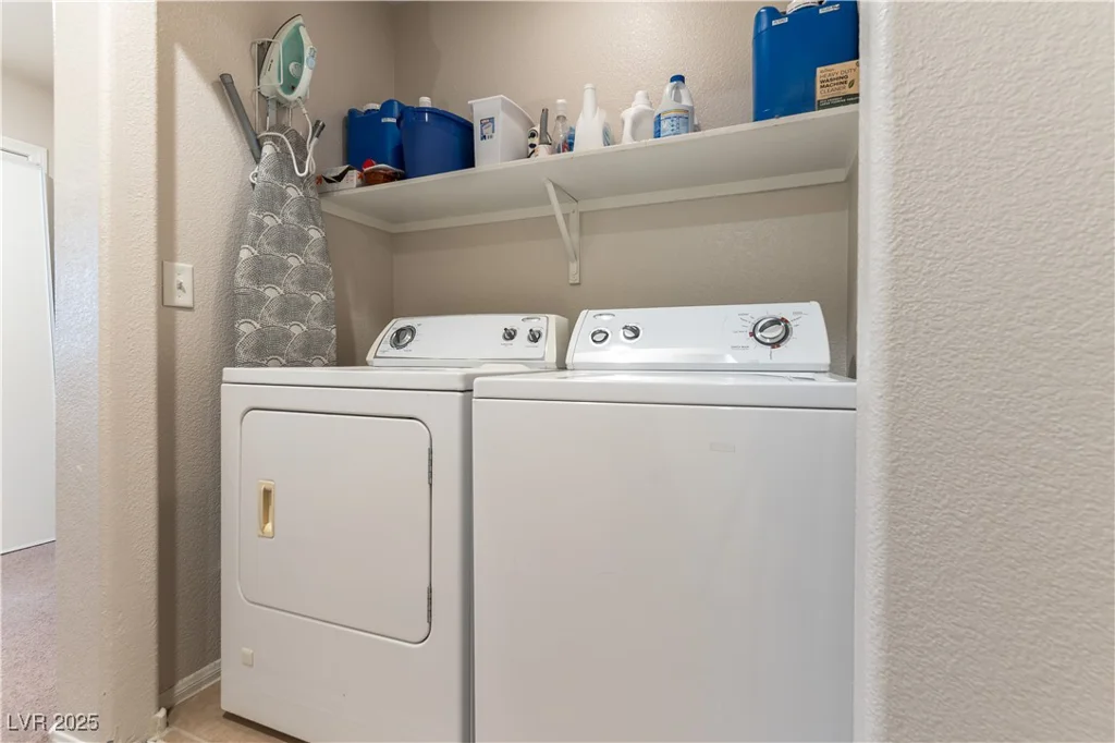 10254 Martinsburg, Las Vegas, NV 89183