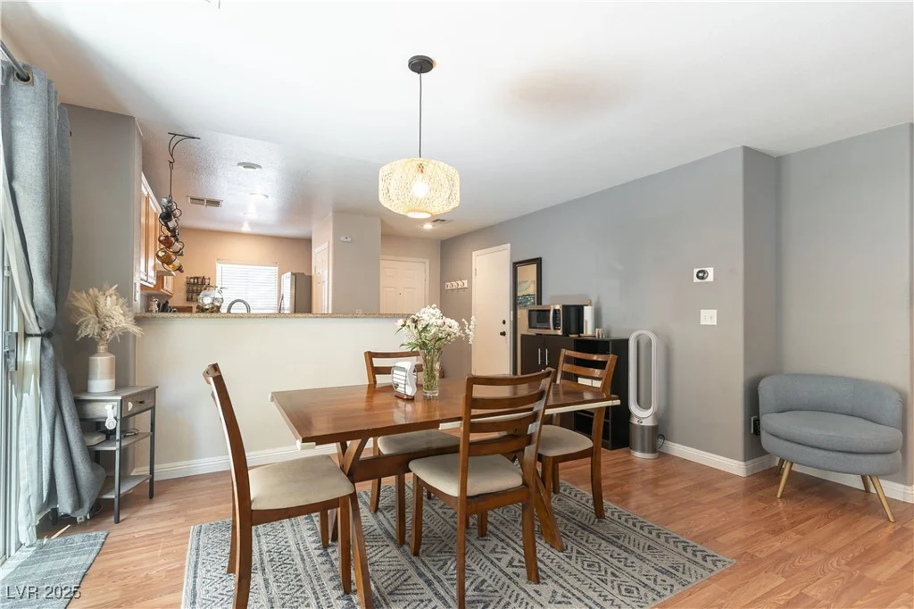 10254 Martinsburg, Las Vegas, NV 89183