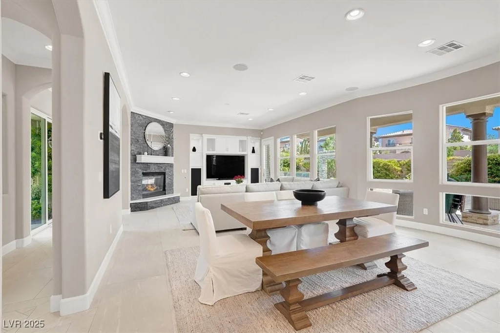 628 Chervil Valley, Las Vegas, NV 89138