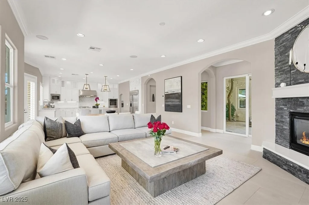 628 Chervil Valley, Las Vegas, NV 89138