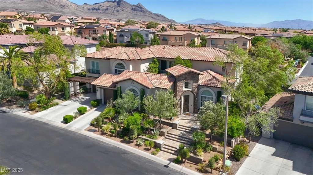 628 Chervil Valley, Las Vegas, NV 89138