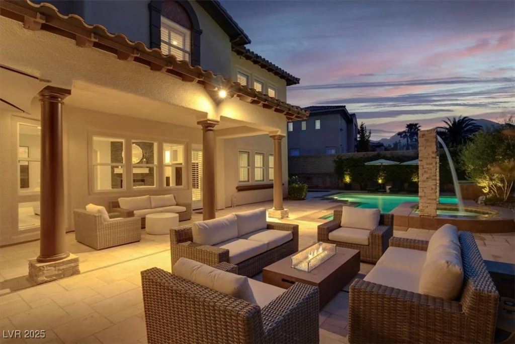 628 Chervil Valley, Las Vegas, NV 89138