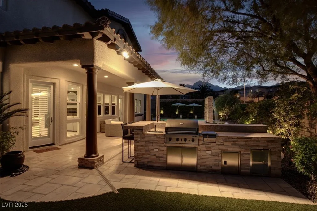 628 Chervil Valley, Las Vegas, NV 89138