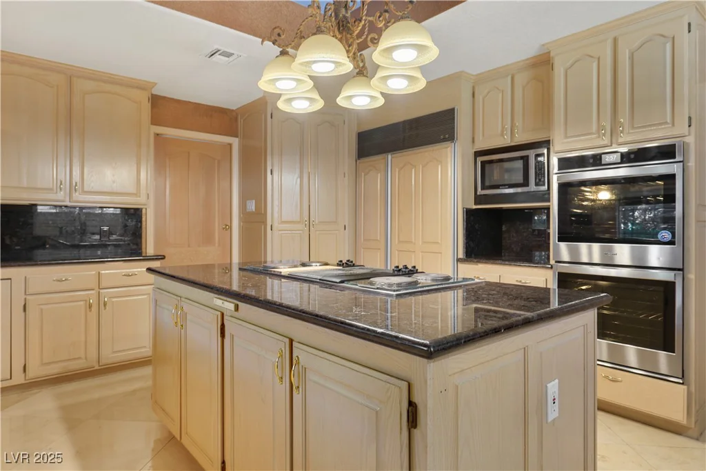 1931 Pago, Las Vegas, NV 89117